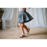 Joanie shorts-cottage floral on blue